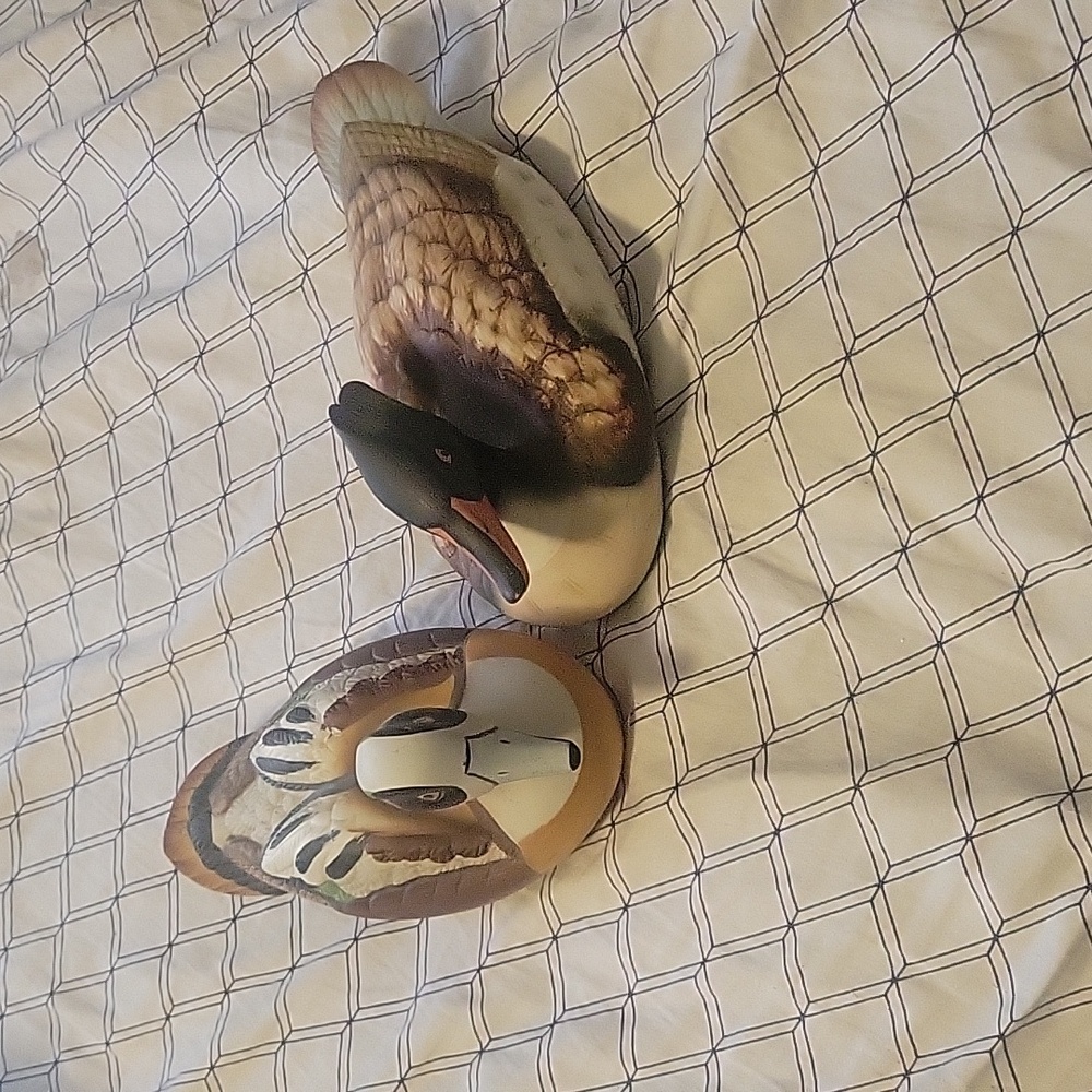 Vintage ceramic Ducks. Reasonable belief Royal Crown ceramic. Set of 2 nice!